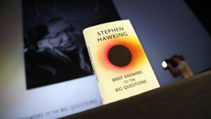 Seit einem halben Jahr ist Stephen Hawking tot. Nun wurde posthum sein letztes Buch vorgestellt. Foto: AFP