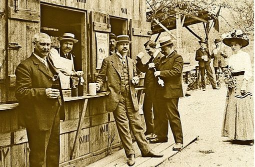 Die Bierhalle mit Ausschank, die Aufnahme stammt aus dem Jahr  1908 Foto: privat