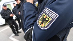 Die Bundespolizei nahm den 14-Jährigen mit aufs Revier (Symbolbild). Foto: dpa