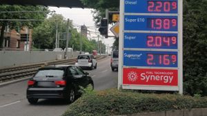 Am Mittwoch lag der Dieselpreis in Stuttgart zeitweise bei 2,20 Euro. Foto: Fotoagentur Stuttgart/ Andreas Rosar