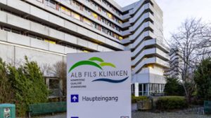 Die Alb-Fils-Kliniken sind am Limit. Foto: imago images/Arnulf Hettrich