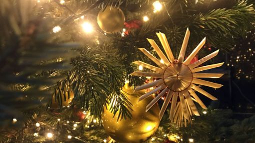 Lichterglanz sorgt für weihnachtliche Stimmung daheim. Foto: IMAGO/Frank Sorge/IMAGO/Foto: Sabine Brose/Sorge