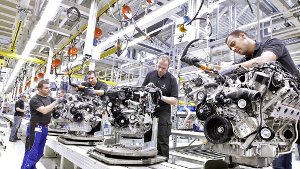 Der Gesamtbetriebsratschef von Daimler, Michael Brecht, fordert ingesamt tragfähige Konzepte,  „damit wir die Jobs im Land nicht verlieren“. Foto: dpa