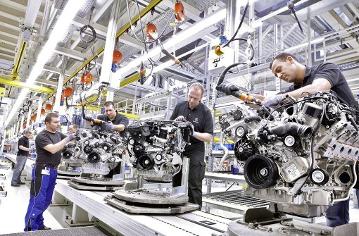 Der Gesamtbetriebsratschef von Daimler, Michael Brecht, fordert ingesamt tragfähige Konzepte,  „damit wir die Jobs im Land nicht verlieren“. Foto: dpa