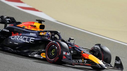 Sicherte sich für den Saisonauftakt in Bahrain die Pole Position: Max Verstappen. Foto: Darko Bandic/AP