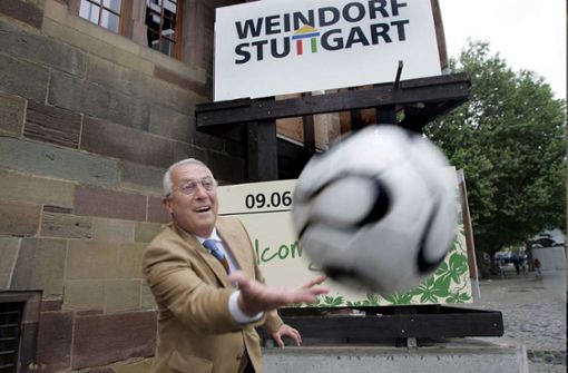 Beim Weindorf war Rainer Hofmeister stets mit Begeisterung am Ball. Der frühere Geschäftsführer ist im Alter von 78 Jahren gestorben. Foto: Leif Piechowski