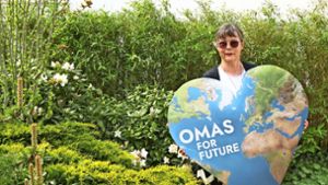 Bei ihrer ersten Demonstration gegen den Klimawandel will Ursula Thaa-Klein das Herz der Bewegung mit sich tragen. Foto: Otto-H. Häusser