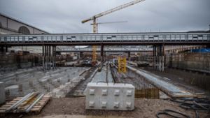 Die Baustelle für den neuen Tiefbahnhof hat enorme Ausmaße. Foto: Lichtgut/Leif Piechowski