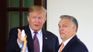 Donald Trump und Viktor Orban im Januar 2022 im Weißen Haus. Foto: Manuel Balce Ceneta/AP/dpa