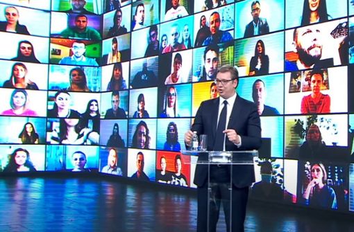 Sichere Sache: Bei einem  Videogespräch mit Wählern   im serbischen Staatsfernsehen  muss Aleksandar  Vucic keine kritischen Fragen fürchten. Foto:  