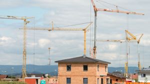 Gibt es genügend Flächen für den Wohnungsbau – und was soll wo gebaut werden? Mit diesen Fragen müssen sich die Kommunen auseinandersetzen. Foto: dpa