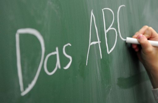 Grundschüler werden in der Rechtschreibung häufig nicht verbessert. Das soll sich laut Ministerin Eisenmann nun ändern. (Symbolfoto) Foto: dpa