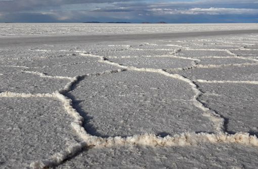 Der Uyuni-Salzsee in Bolivien verfügt über große Lithium-Reserven. Foto: dpa/Georg Ismar