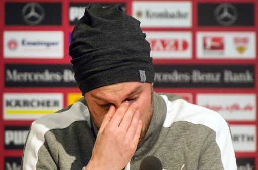 Kevin Großkreutz war bei der Pressekonferenz des VfB Stuttgart zu Tränen gerührt. Er hat sich am Freitag bei seiner Familie und seinen Fans entschuldigt und gleichzeitig bedankt. Foto: dpa