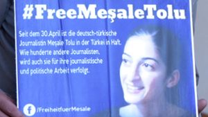 Die Städte Neu-Ulm und Ulm fordern ein faires rechtsstaatliches Verfahren für die in der Türkei inhaftierte Übersetzerin Mesale Tolu. Foto: dpa