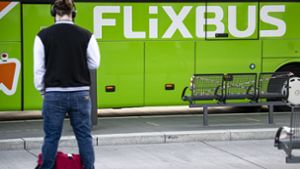 Rund um die Feiertage fährt Flixbus wieder Ziele an. Foto: dpa/Fabian Sommer