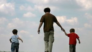 Mehr Zeit für die Kinder: Auch Väter machen vermehrt Gebrauch vom Elterngeld Plus. Foto: dpa