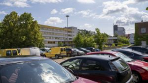 Noch steht das Gebäude der alten Leonberger Hauptpost. Hier soll ein modernes Quartier entstehen. Foto: StZN/Jürgen Bach