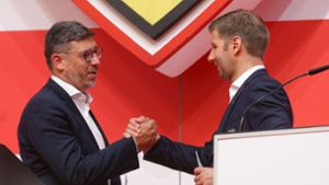 Spätestens ab Herbst 2022 wird VfB-Präsident Claus Vogt (links) mit einem anderen Vorstandschef als Thomas Hitzlsperger zu tun haben. Foto: Baumann/Hansjürgen Britsch