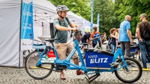 Wer erst mal testen will, ob er mit einem  E-Lastenrad zurechtkommt, kann zunächst bei Regiorad eines ausleihen. Zehn Stück stehen davon in Stuttgart. Foto: Lichtgut/Julian Rettig