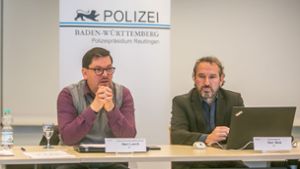 Daniel Lörch und Rainer Belz von der Kriminalinspektion fünf der Esslinger Kripo Foto: Roberto Bulgrin/bulgrin