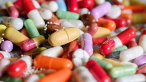 Immer häufiger kommt es bei Arzneimittel zu Lieferengpässen. Die AOK widerspricht dem Vorwurf, eine Ursache seien die Rabattverträge. Foto: dpa/Hans-Jürgen Wiedl