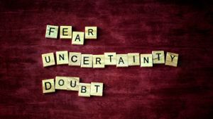 FUD steht für Fear, Uncertainty and Doubt. Foto: BeautifulBlossoms / shutterstock.com