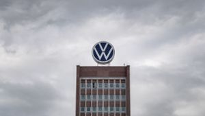 Sowohl Volkswagen als auch der Verbraucherzentrale Bundesverband (vzbv) äußerten aber Zweifel. (Symbolbild) Foto: dpa/Sina Schuldt