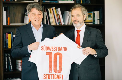 VfB-Präsident Bernd Wahler (links) und Dr. Wolfgang Kuhn, Vorstandssprecher der Südwestbank. Foto: VfB Stuttgart