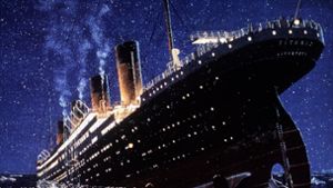 Am 15. April gegen 2.20 Uhr sank die Titanic, nachdem sie am 14. April um 23.40 Uhr im Nordatlantik – etwa 300 Seemeilen südöstlich von Neufundland – einen Eisberg gerammt hatte. 1514 der über 2200 an Bord befindlichen Menschen kamen dabei ums Leben. Foto: dpa