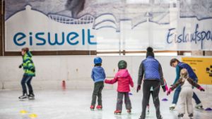 Auf die Kufen, fertig, los: Die Eiswelt öffnet am Freitag. Foto: Lichtgut/Julian Rettig