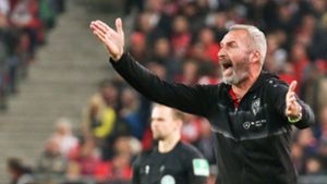 Trotz Platz zwei in der zweiten Liga mit dem VfB Stuttgart geht Trainer Tim Walter Foto: Baumann
