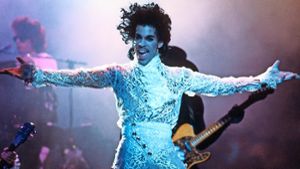 Ausgeklügelte Choreografien, exaltierte Outfits: auch dafür war Prince bekannt Foto: Getty