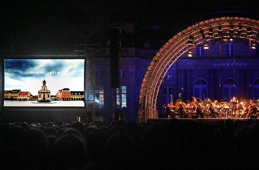 Beim Klassik-Open Air wurde die „Ludwigsburg Sinfonie“ uraufgeführt – die Musik dazu kam   vom Schlossfestspiele-Orchester und den Prager Symphonikern. Foto: factum/Granville