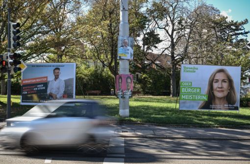 Der Plakatwald in Stuttgart wächst: Seit Sonntag sind die Kandidaten in der Stadt auf ihren Werbetafeln sichtbar. Foto: Leif Piechowski/Leif Piechowski