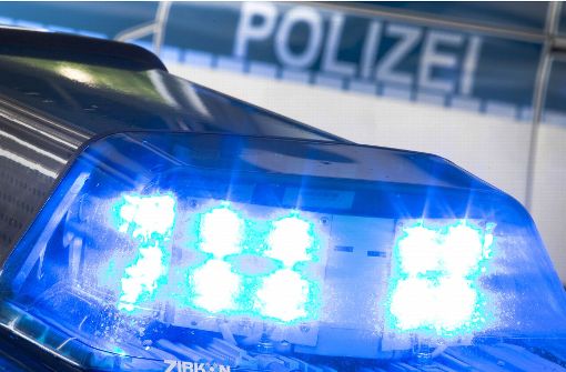 Die Polizei rückte am Montag zu einem Streit um einen Parkplatz in Kirchheim/Teck aus. Foto: dpa