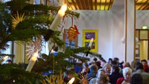 Weihnachten verbringt Frau H. mit anderen Bedürftigen bei Evas Stall. Foto: Evangelische Gesellschaft