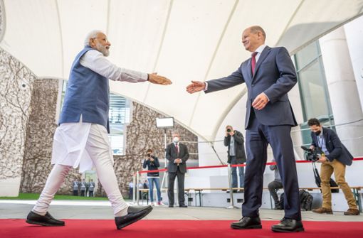 Kontaktpflege: Kanzler Scholz (re.) begrüßt im Mai 2022 Indiens Premier Modi  im Berliner Kanzleramt. Foto: dpa     /Michael Kappeler