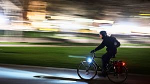 Platz für Radfahrer ist vielerorts noch Mangelware. Foto: Lichtgut/Max Kovalenko