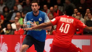 Stanislav Zhukov (li.) im Dress der ukrainischen Handball-Nationalmannschaft. Foto: imago/Philipp Brem