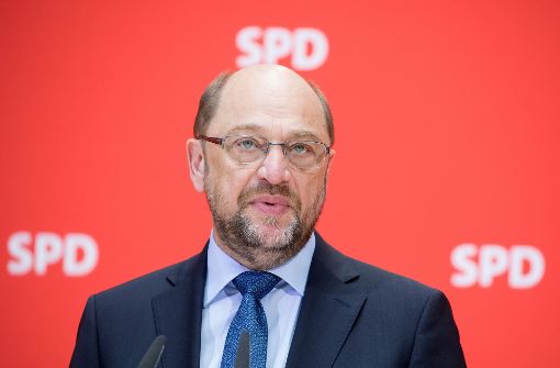 SPD-Chef Martin Schulz möchte die Nachfolge von Erwin Sellering etwas aufschieben. Foto: dpa