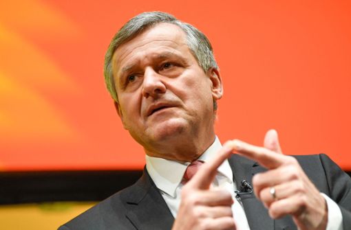 FDP-Fraktionschef Hans-Ulrich Rülke sparte beim Dreikönigstreffen der FDP in Stuttgart nicht mit Kritik an Winfried Kretschmann. Foto: AFP/THOMAS KIENZLE