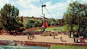 Beliebt vor allem bei Kindern: Die Sesselbahn des Killesberg, die von 1950 bis 1990 lief. Foto: Ekbiw Wi/Stuttgart-Album