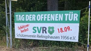 Das Werbebanner darf nicht am Verkehrsschild hängen. Foto: SV Rielingshausen