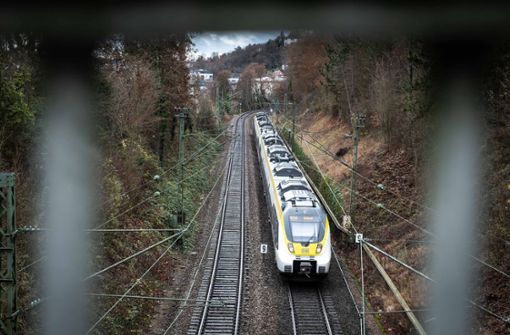 Welche Route nehmen die Züge während der Ausbauphase in Richtung Stuttgart? Foto: Lichtgut/Achim Zweygarth