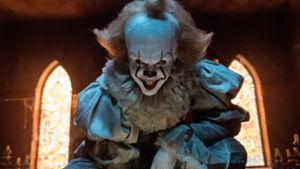 Der Horror-Clown Pennywise treibt in Stephen Kings „Es“ sein Unwesen. Foto: Warner Bros