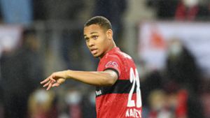 Nikolas Nartey bleibt langfristig beim VfB Stuttgart. Foto: imago images/Sven Simon