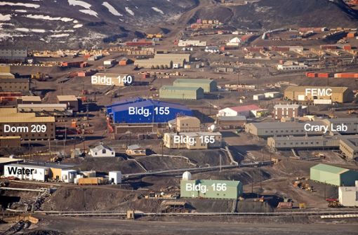 Die McMurdo-Station auf der Hub-Point-Halbinsel im Süden der Antarktis: Hier ereignete sich das Unglück, bei dem aus bisher ungeklärten Gründen zwei Menschen starben. Foto: Wikipedia commons/Ralph Maestas, National Science Foundation