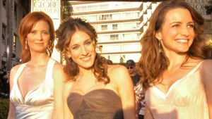 Cynthia Nixon, Sarah Jessica Parker und Kristin Davis (v.l.) - hier bei den Golden Globe Awards, ebenfalls im Jahr 2004. Foto: imago/Picturelux