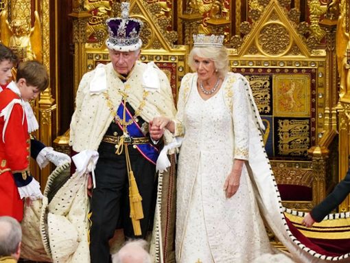 Charles und Camilla während der Krönungszeremonie am 6. Mai in der Westminster Abbey in London. Foto: imago images/i Images